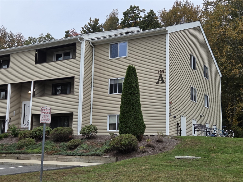 129 Quaker Highway #23 in Uxbridge