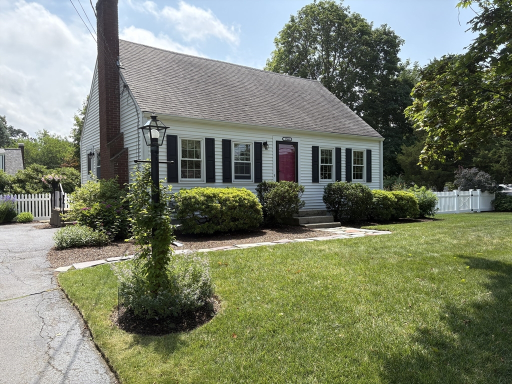 1566 Main Street in Walpole