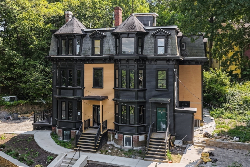 18 Yale Terrace #1 in Jamaica Plain