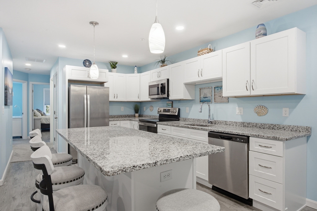 27 Ocean Walk Dr #206 in Plymouth