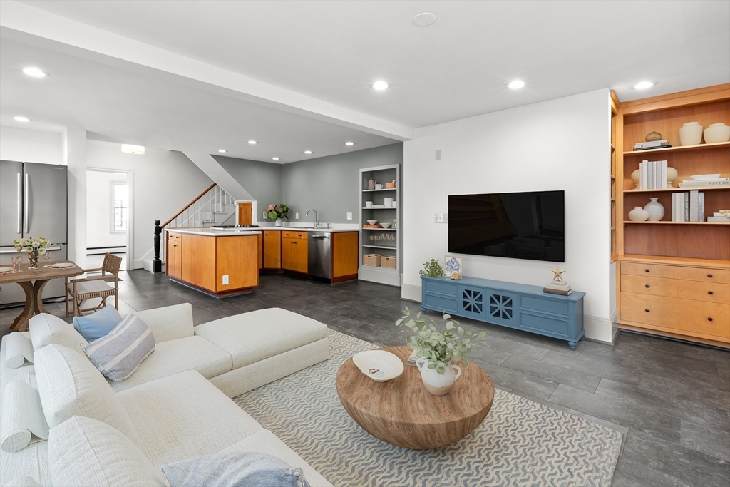 20 Chestnut Street #2 in Newburyport