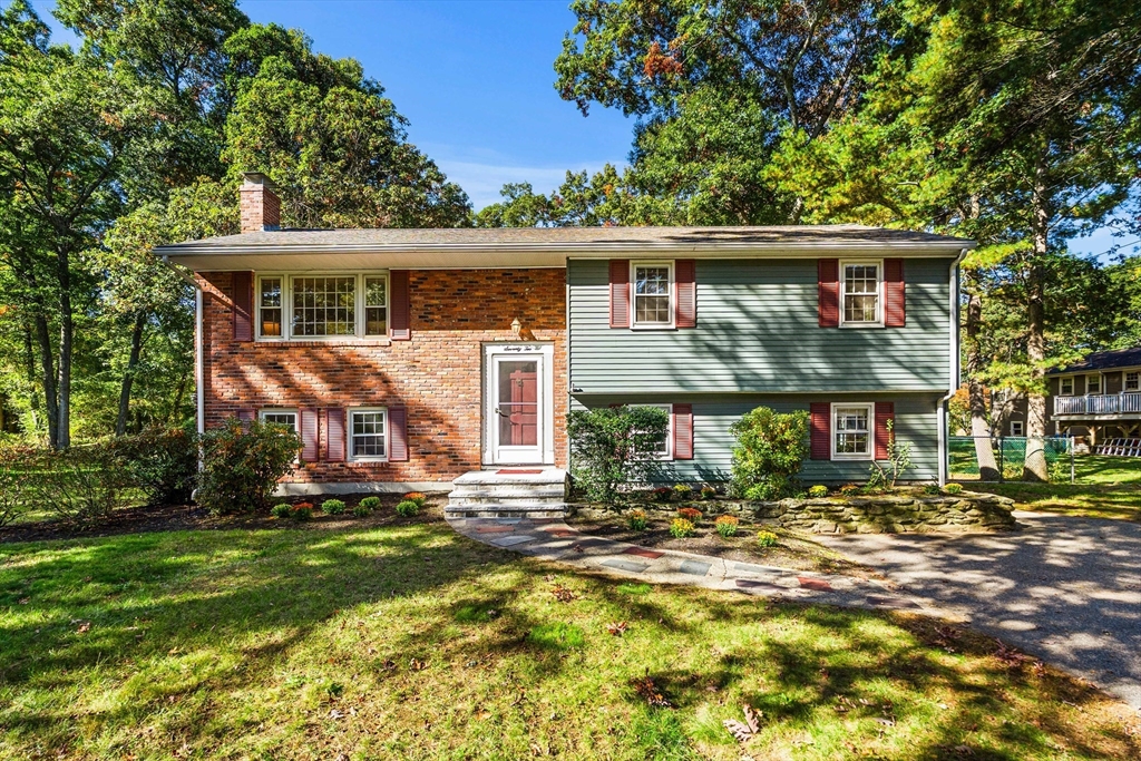 72 Alden Road in Holliston