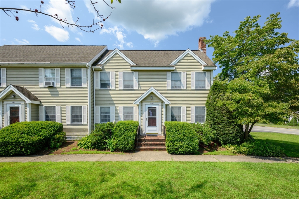 279 Central St #279 in East Bridgewater