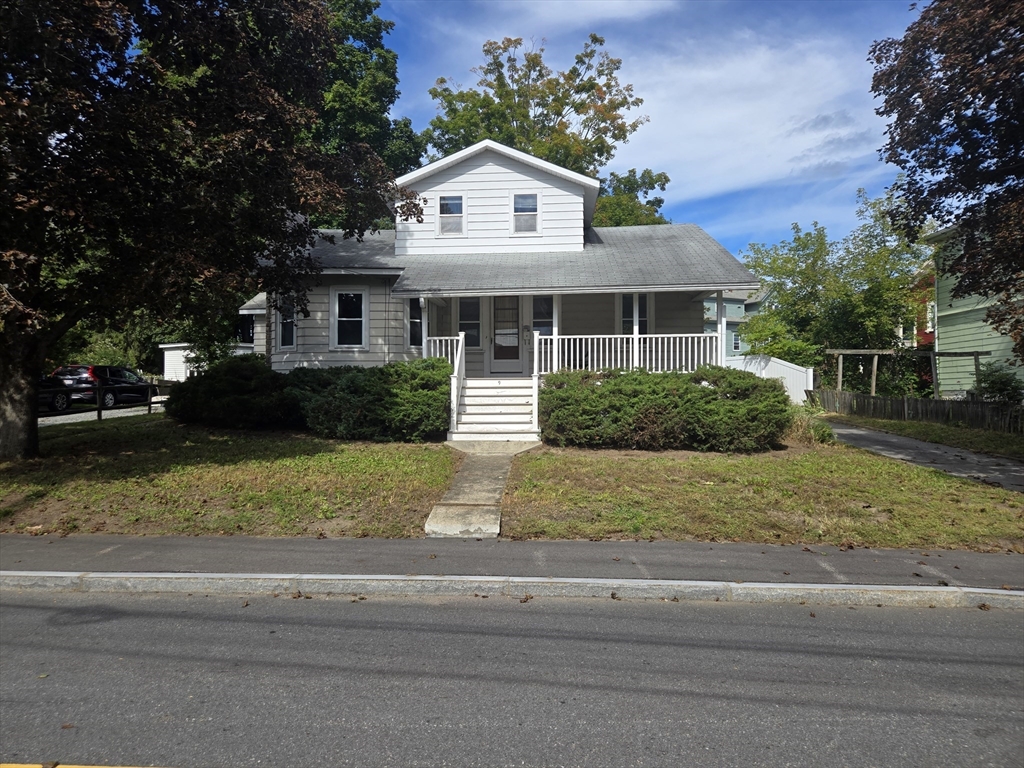 9 shore st in Taunton