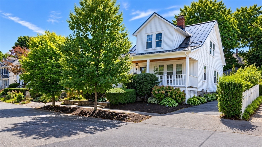 53 Aberdeen Rd in Milton