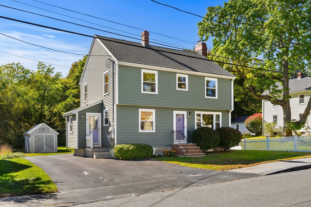 6 Farley Ave in Ipswich