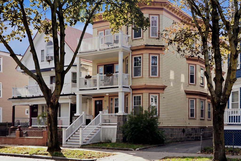 49 Pleasant St #1 in Dorchester