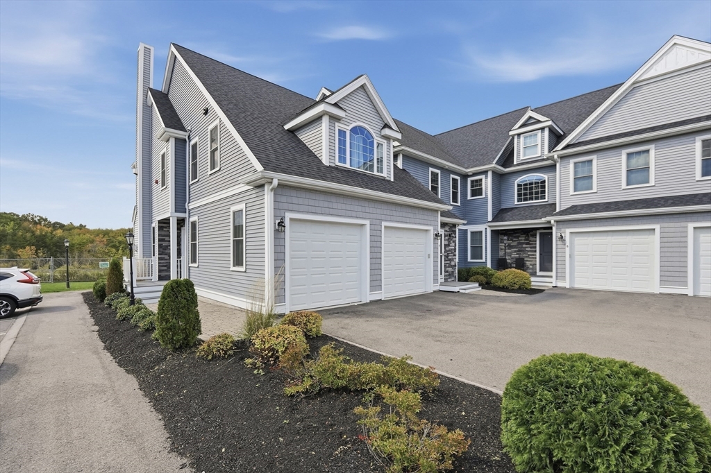 80 Lebaron Boulevard #10 in Lakeville