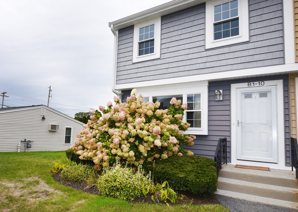 10 Lydon Ln #B-1 in Halifax