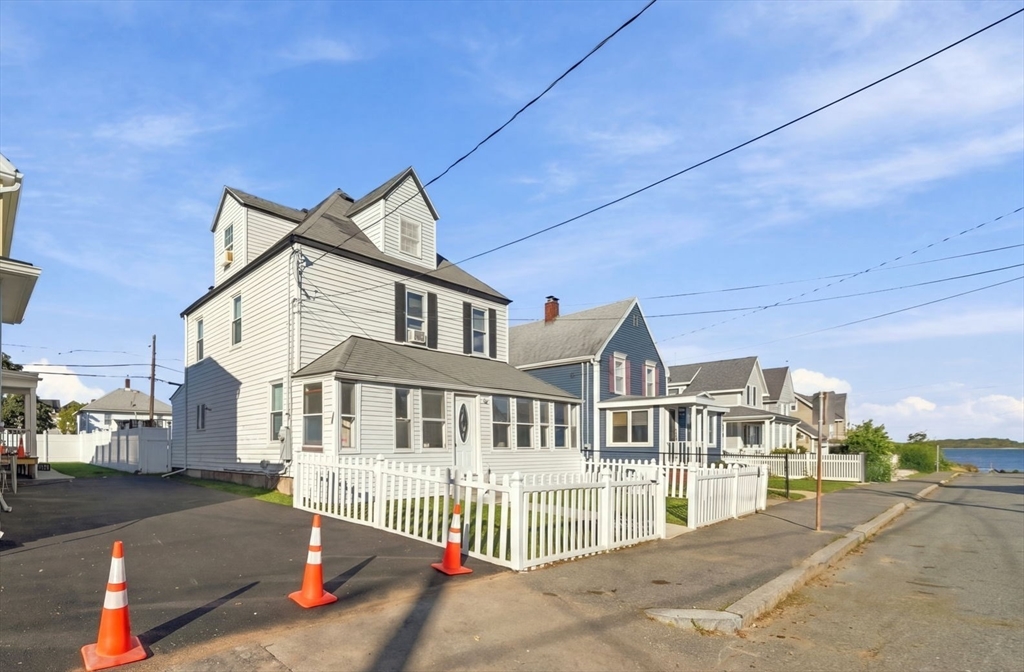 20 Bell St in Quincy