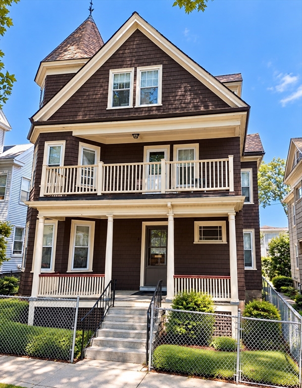 10 Samoset St in Dorchester Center