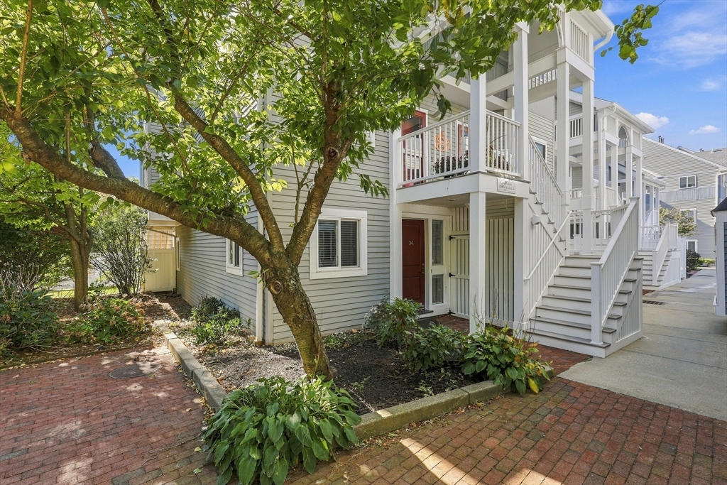 20 SHIP AVENUE #34 in Medford
