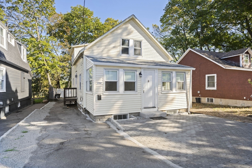 108 Palmer St in Quincy