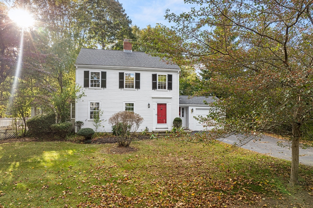 11 Arnold Rd in Hingham