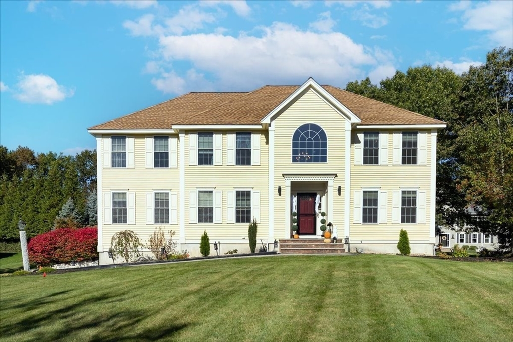 4 Hemlock Lane in Groveland