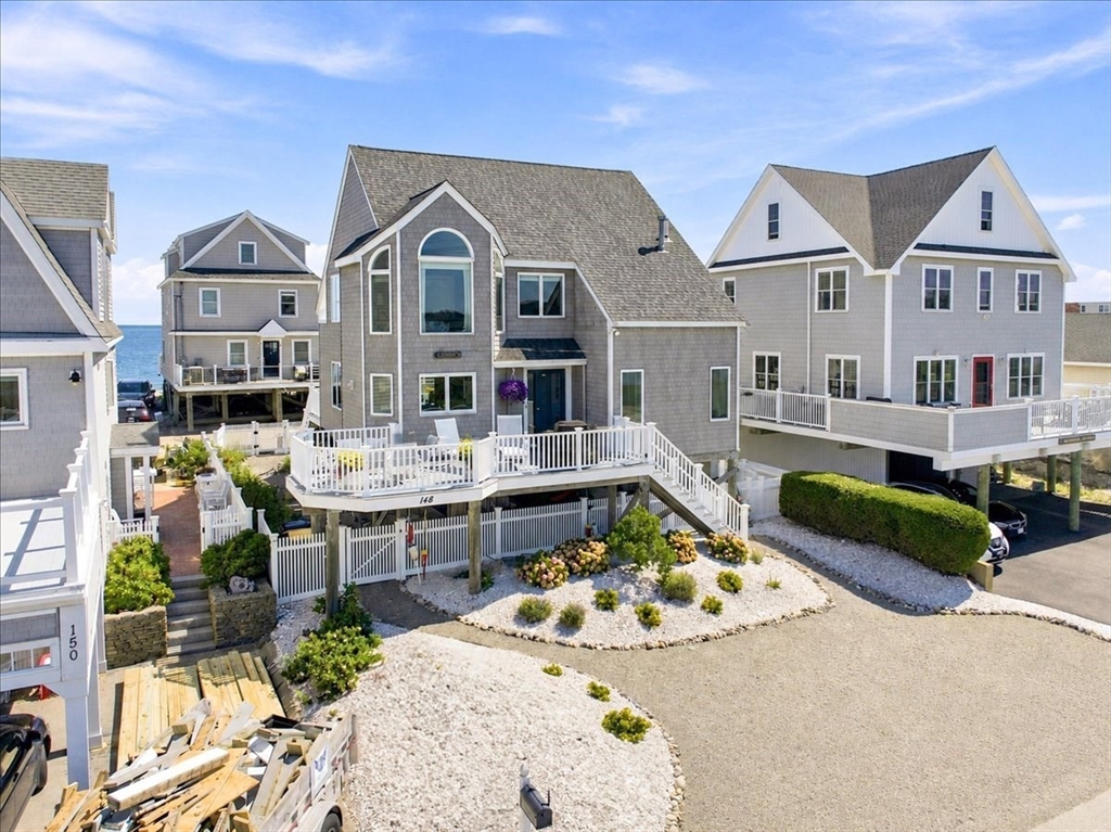 148 Central Ave in Marshfield