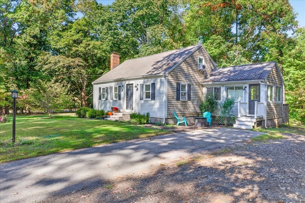 12 Pat Rd in Hanover