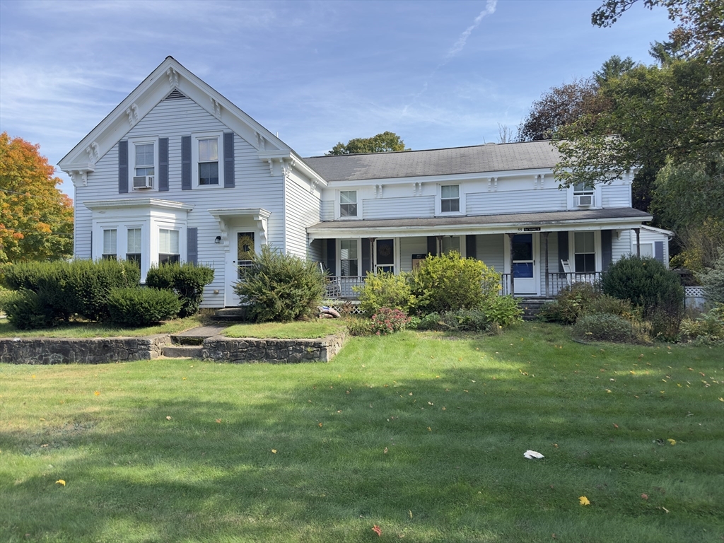 55 School Street in Upton