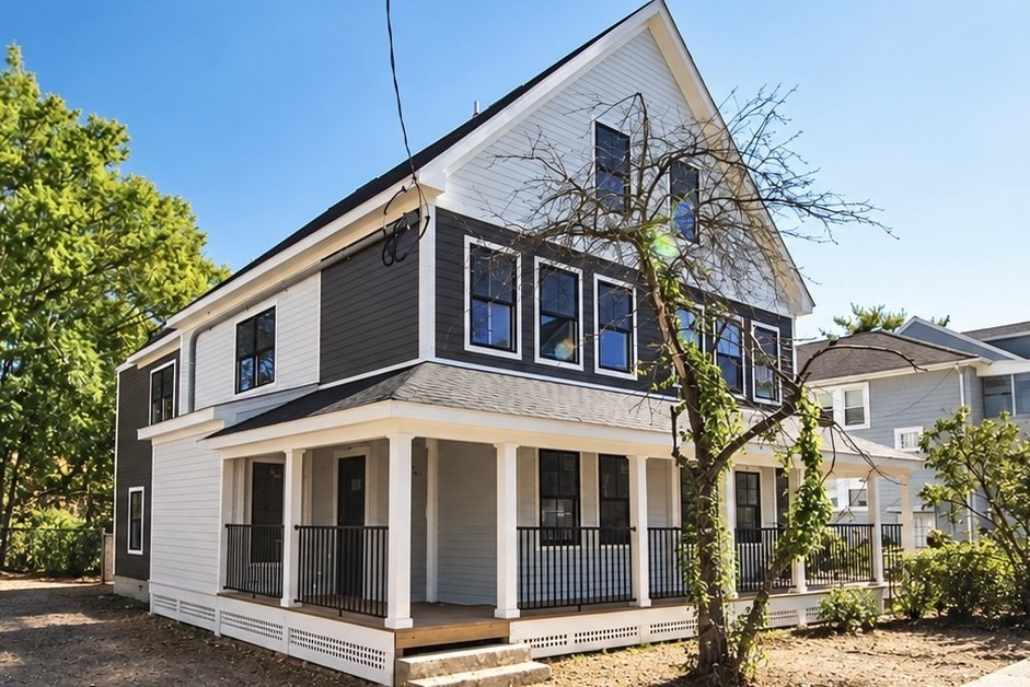 64 Dalby St #3 in Newton