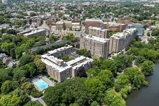 44 Washington St #303 in Brookline