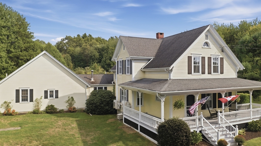 1379 Williams St in Dighton