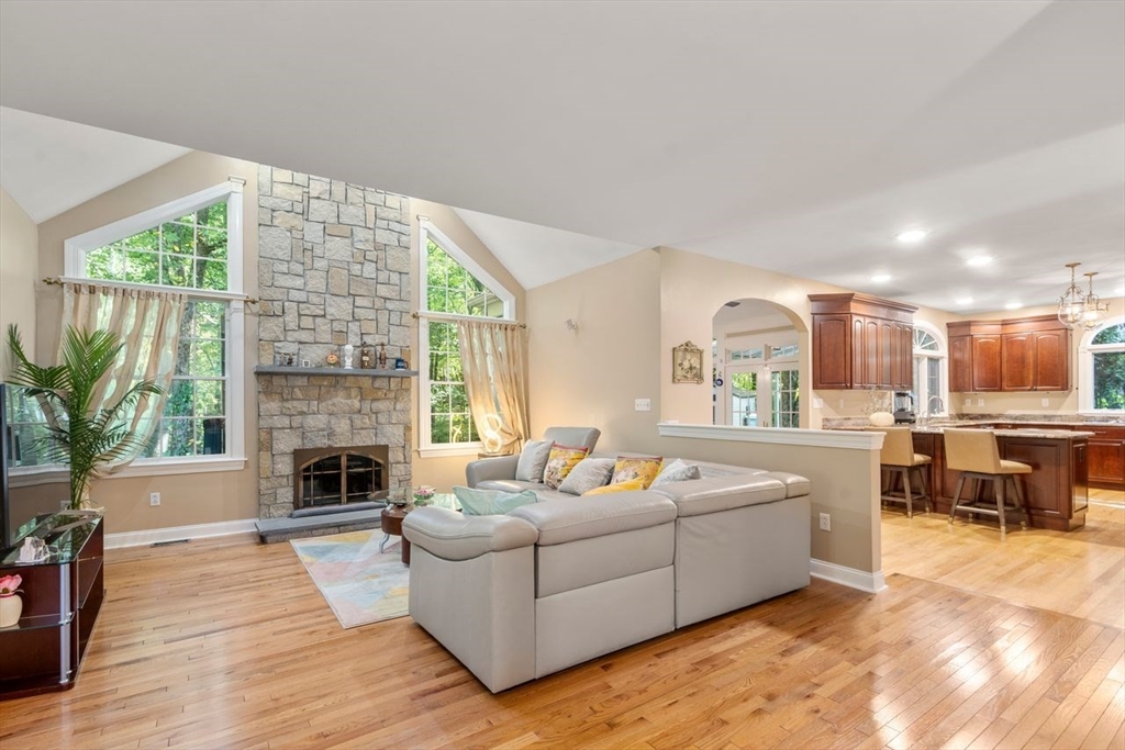 20 Fern Brook Cir in Canton