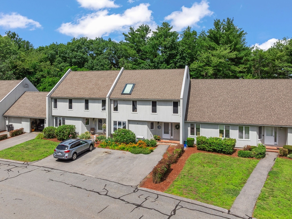 38 Woodland Park Dr #38 in Haverhill