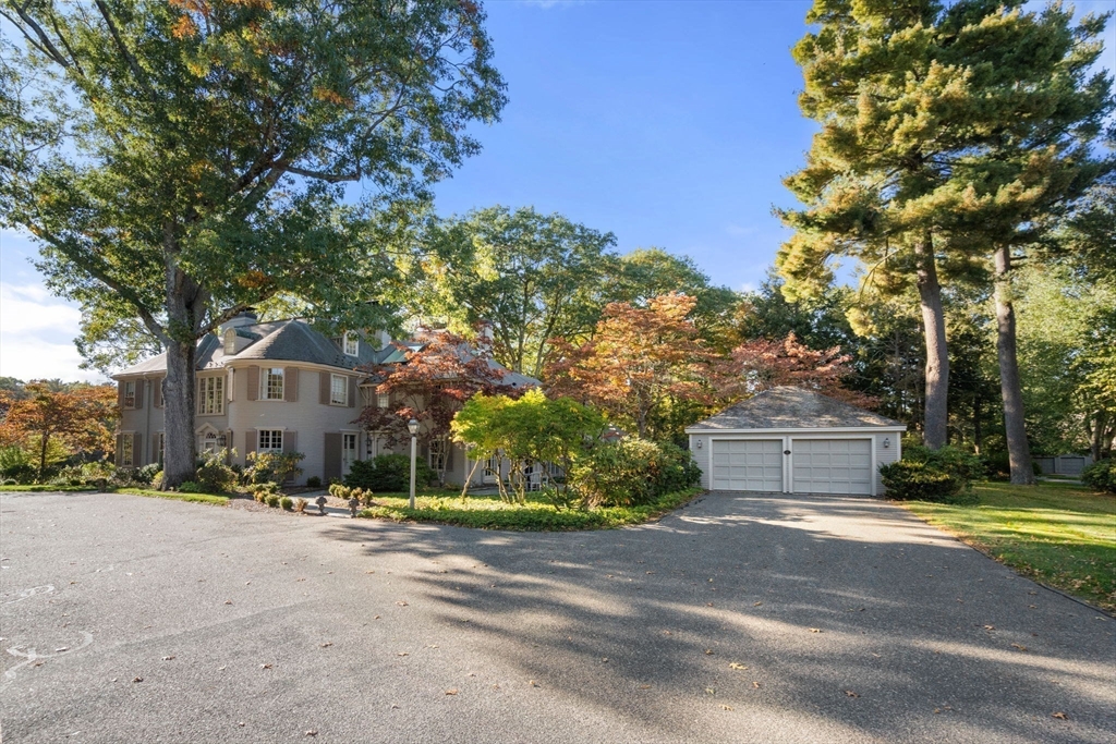 2 Phillips Pond Rd #2 in Natick