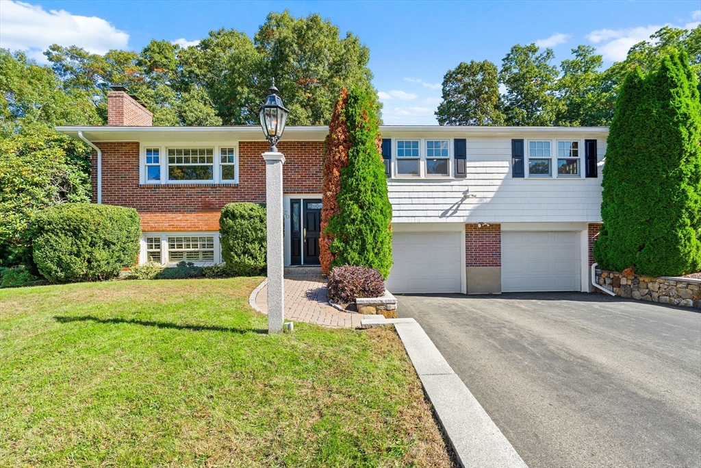 20 Woodchester Cir in Waltham