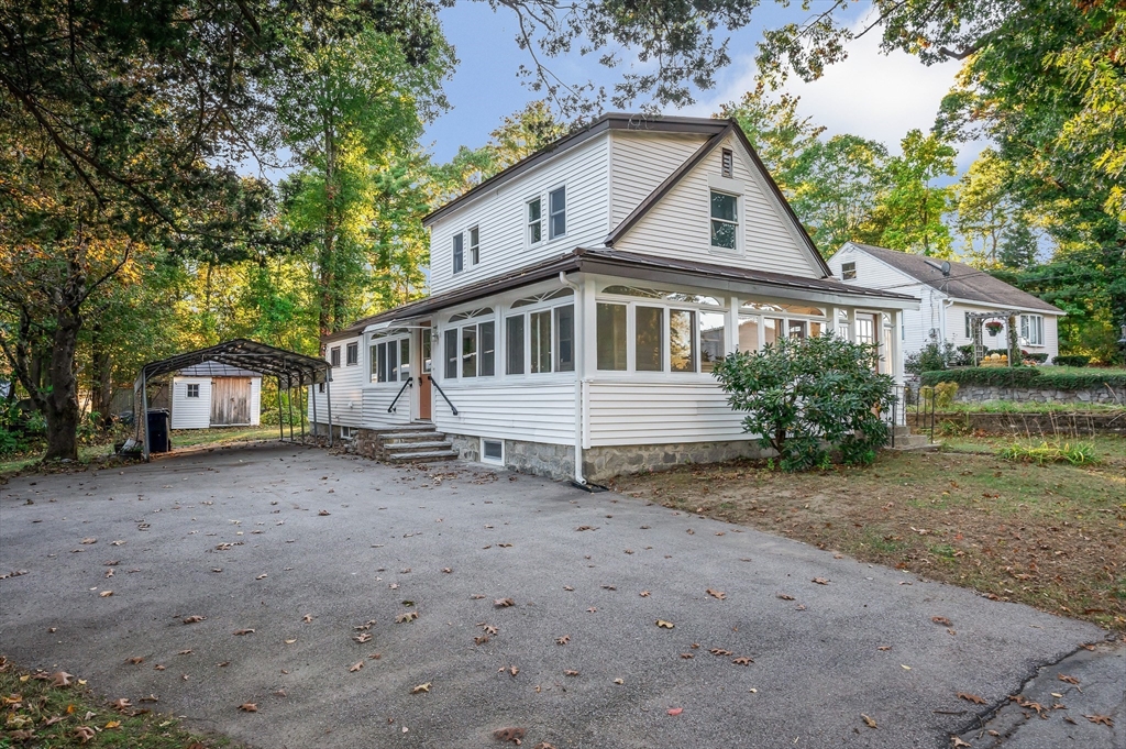 86 DONOHUE RD in Dracut