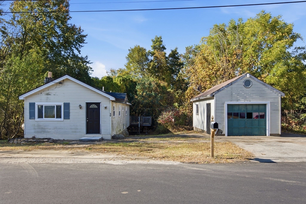 20 Mills Dr in Dracut