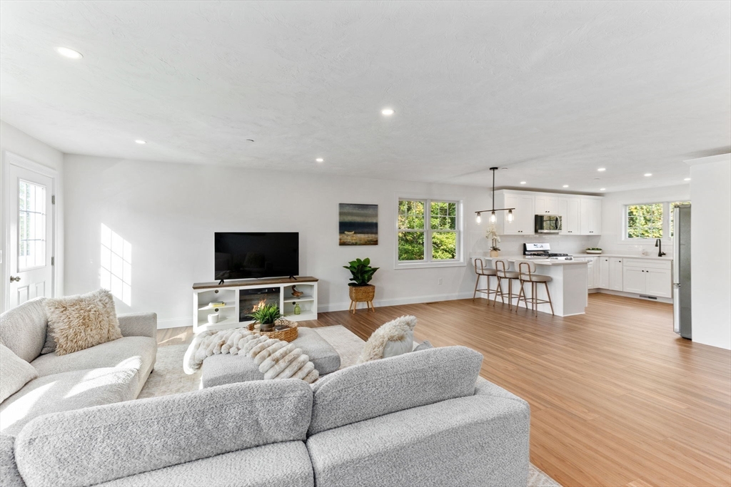 44 Dean St. #204 in Taunton
