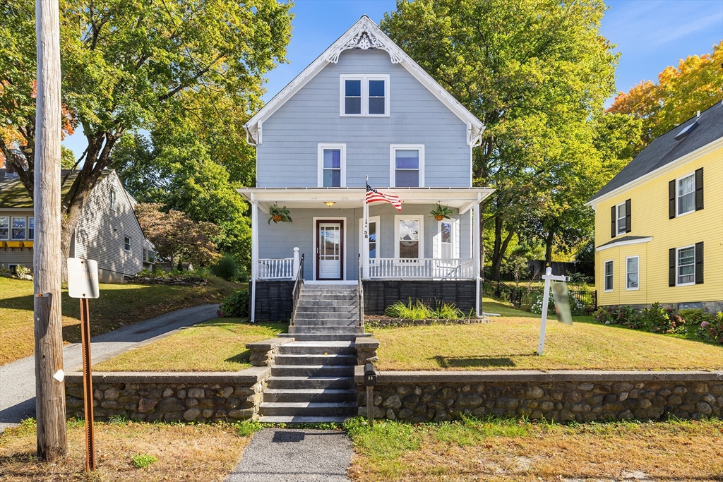 38 Park St in Hudson