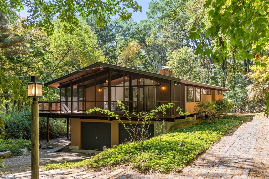 103 Puritan Lane in Sudbury