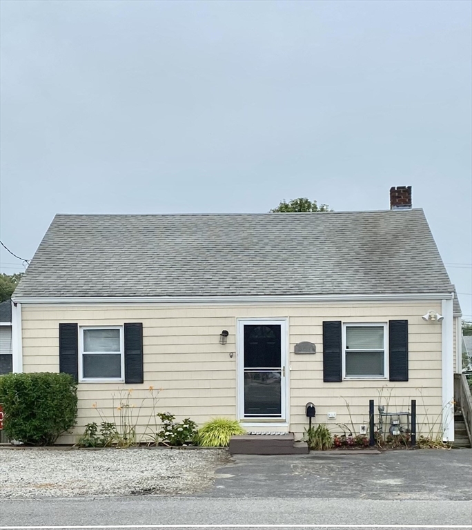 567 Nantasket Ave in Hull