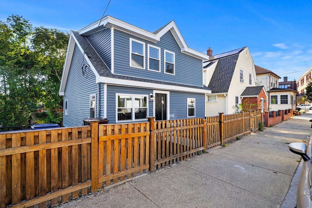 18 Derne in Everett