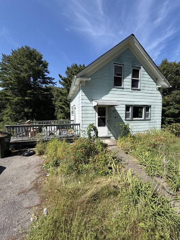 55 Greene St in Hopedale