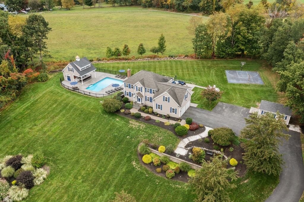 17 Cole Road in Sterling