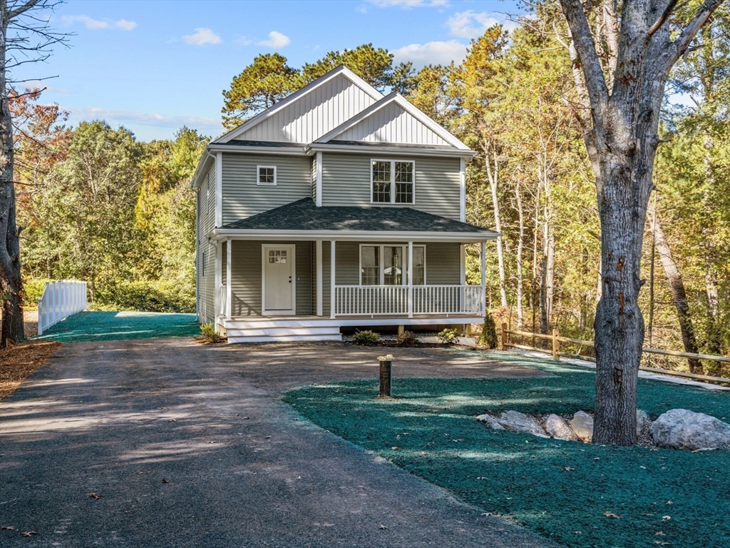 19 Captains Way in Lakeville