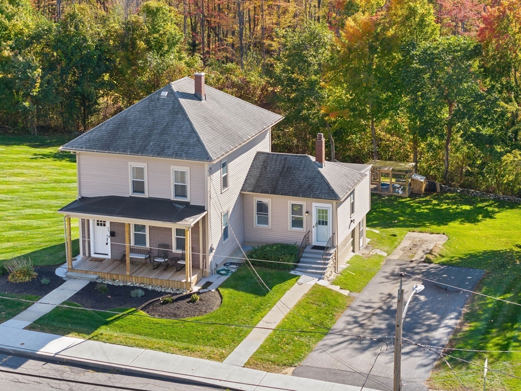 64 Mooreland Ave in Leominster