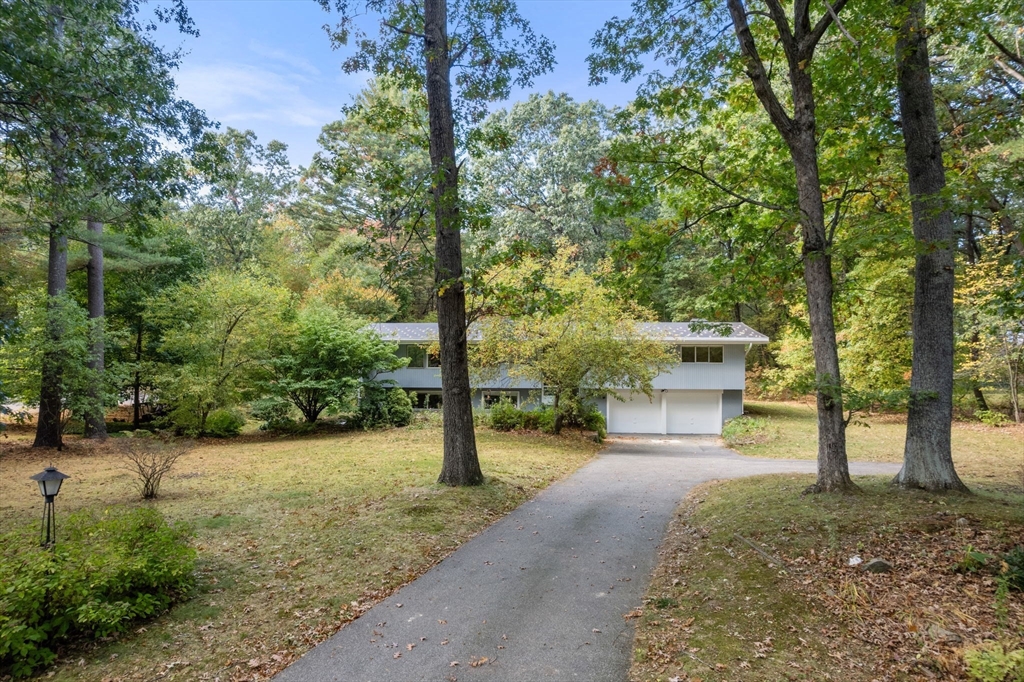 19 Holiday Road in Wayland