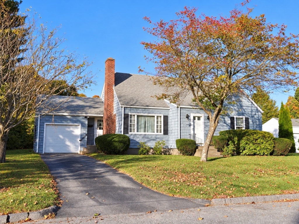 6 Rochelle St in Worcester