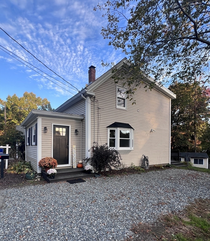 23 Stowe Ct in Hudson