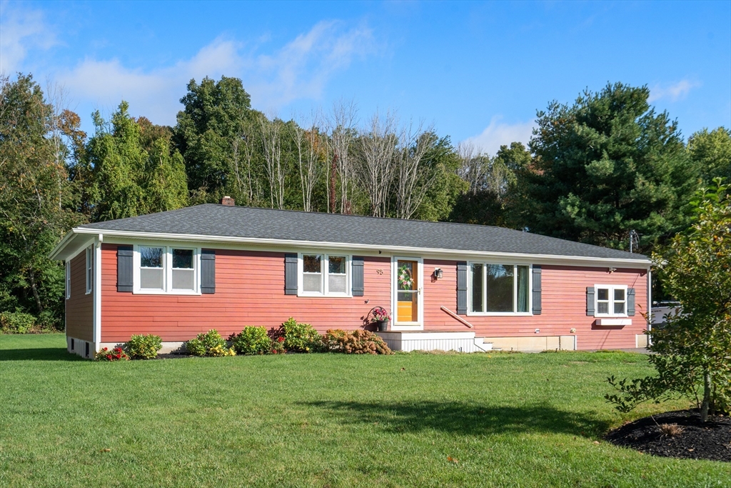 95 Dean St in Raynham