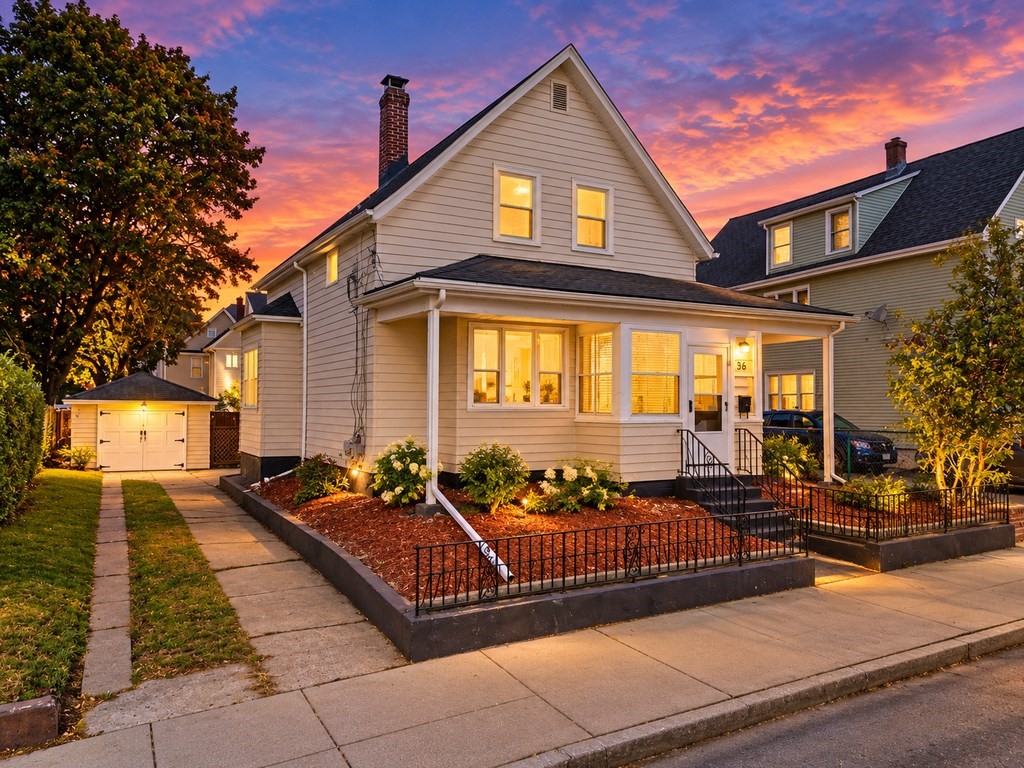 36 Florence St in Everett