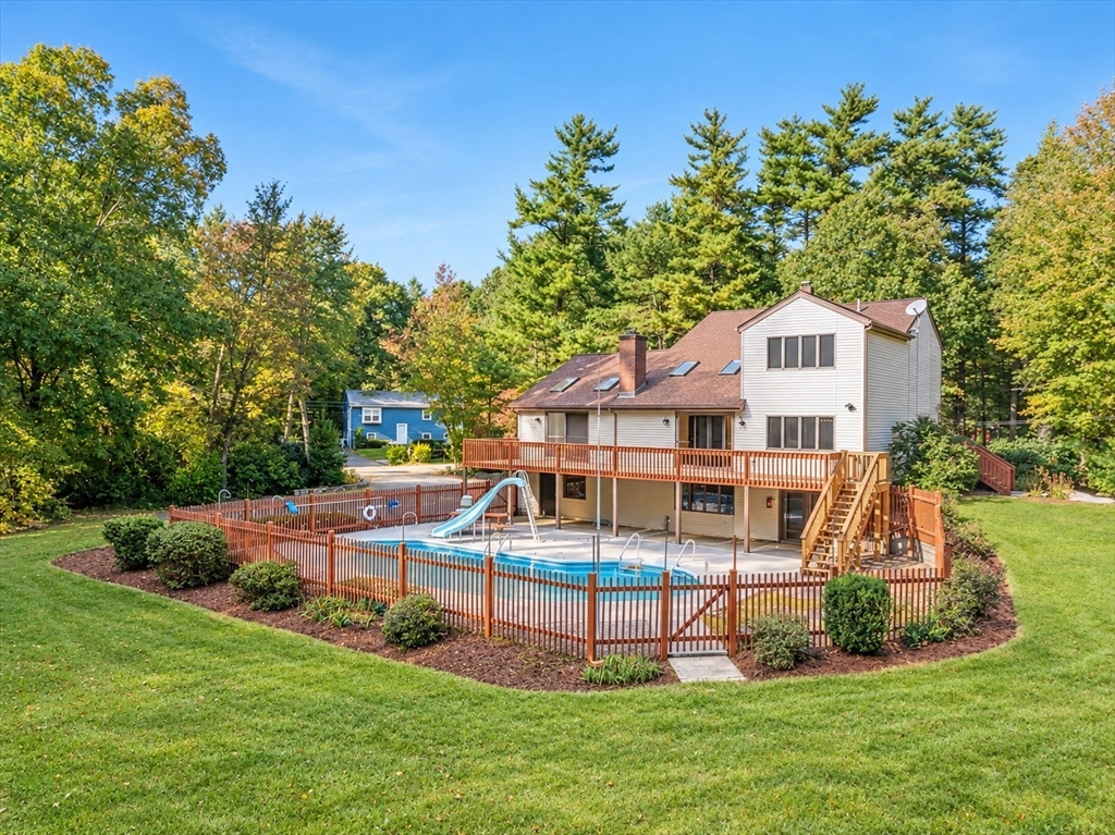 55 Hill St in Lakeville