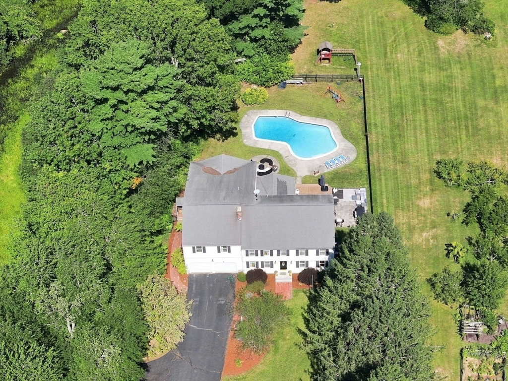 25 West St in Foxboro