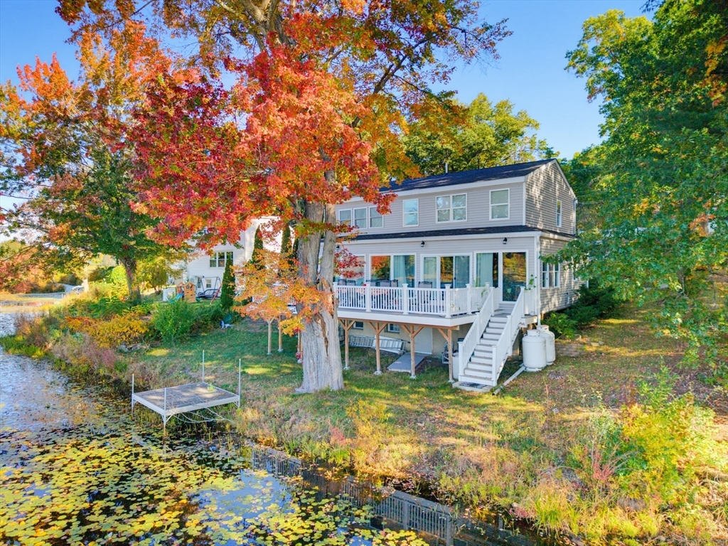 207 White Pond Road in Lancaster