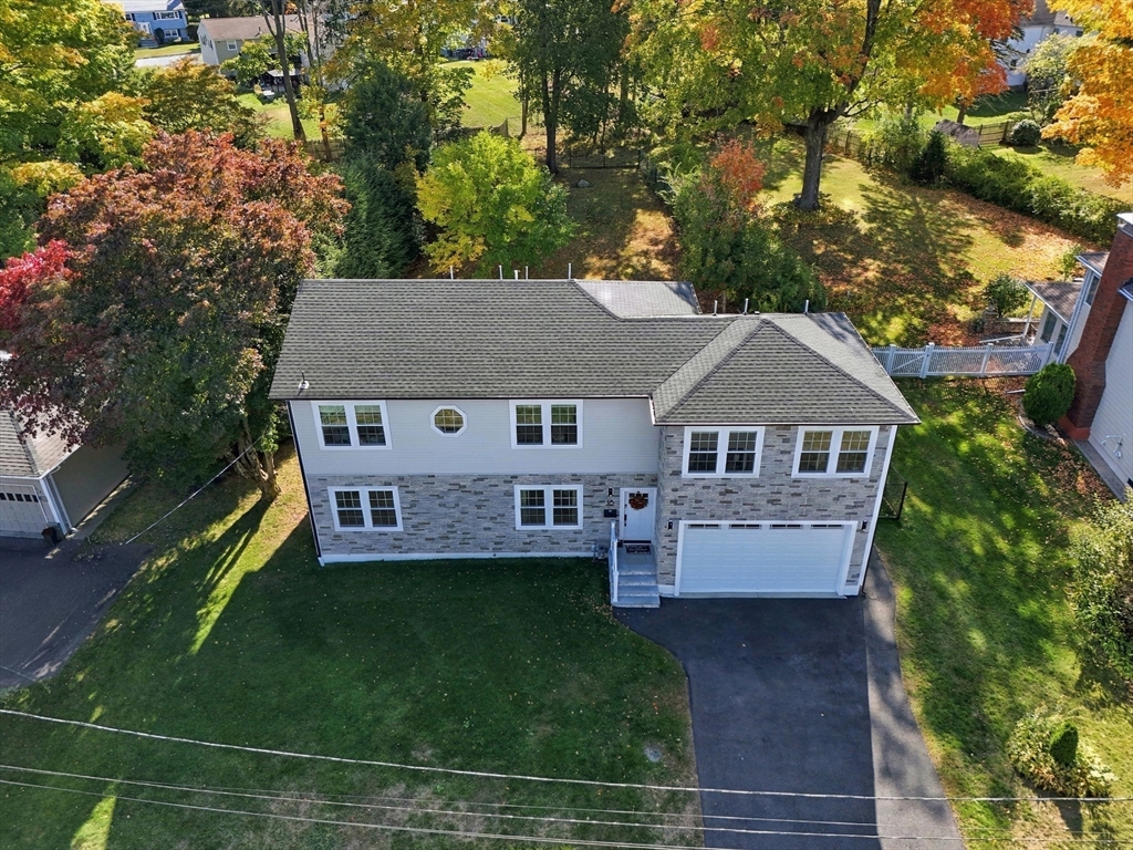 18 Elmcrest Road in North Andover