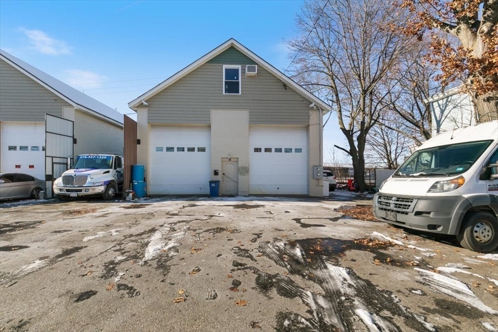 31 Garfield St in Lawrence